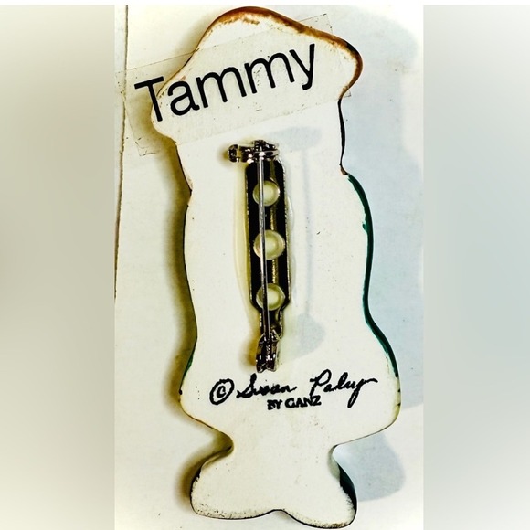 Ganz Susan Paley Lady Pin Tammy  Hand Painted Ceramic Figurine Brooch Green - Picture 8 of 11